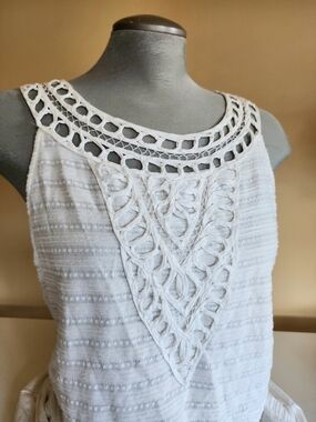 Anthropologie Postmark Aicha Embellished Tank Top Cream Size Large Minimalist